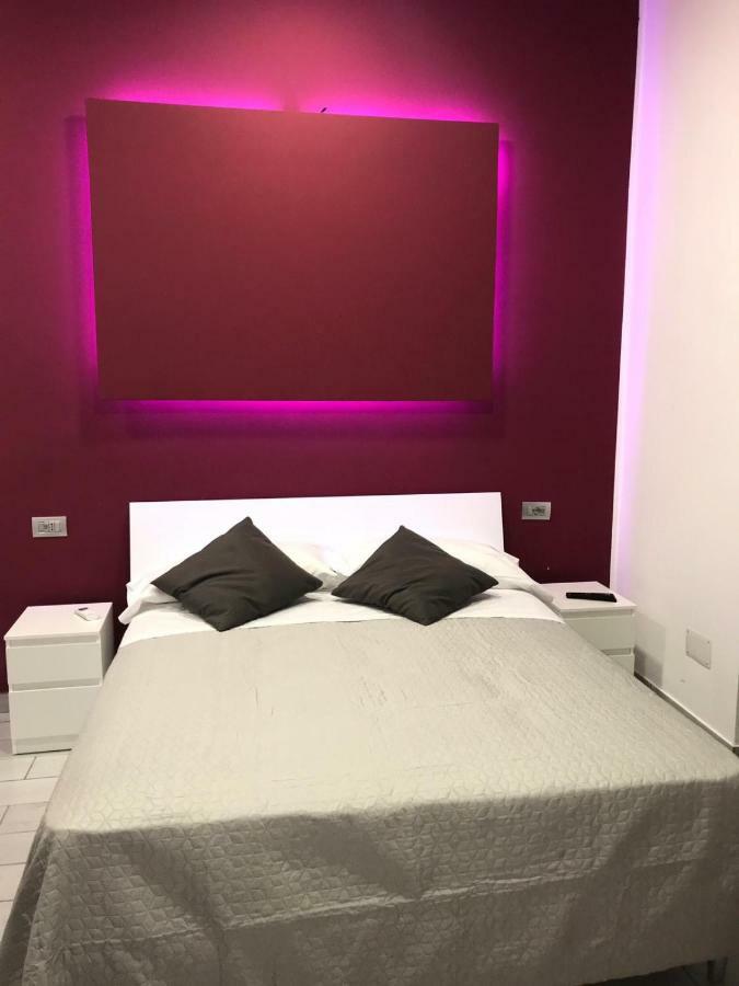 Fc Relais Bed and Breakfast Napoli Eksteriør billede