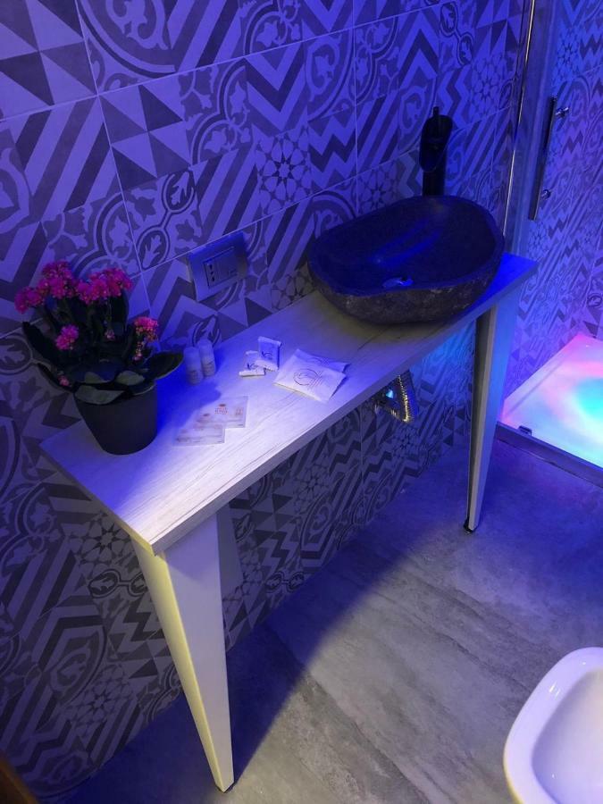 Fc Relais Bed and Breakfast Napoli Eksteriør billede