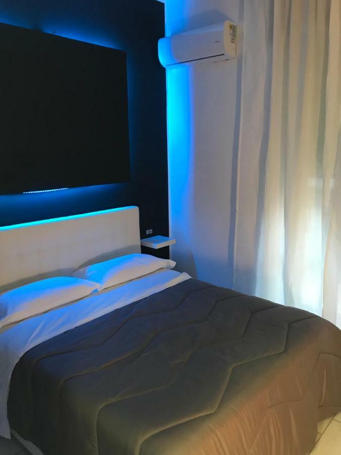 Fc Relais Bed and Breakfast Napoli Eksteriør billede