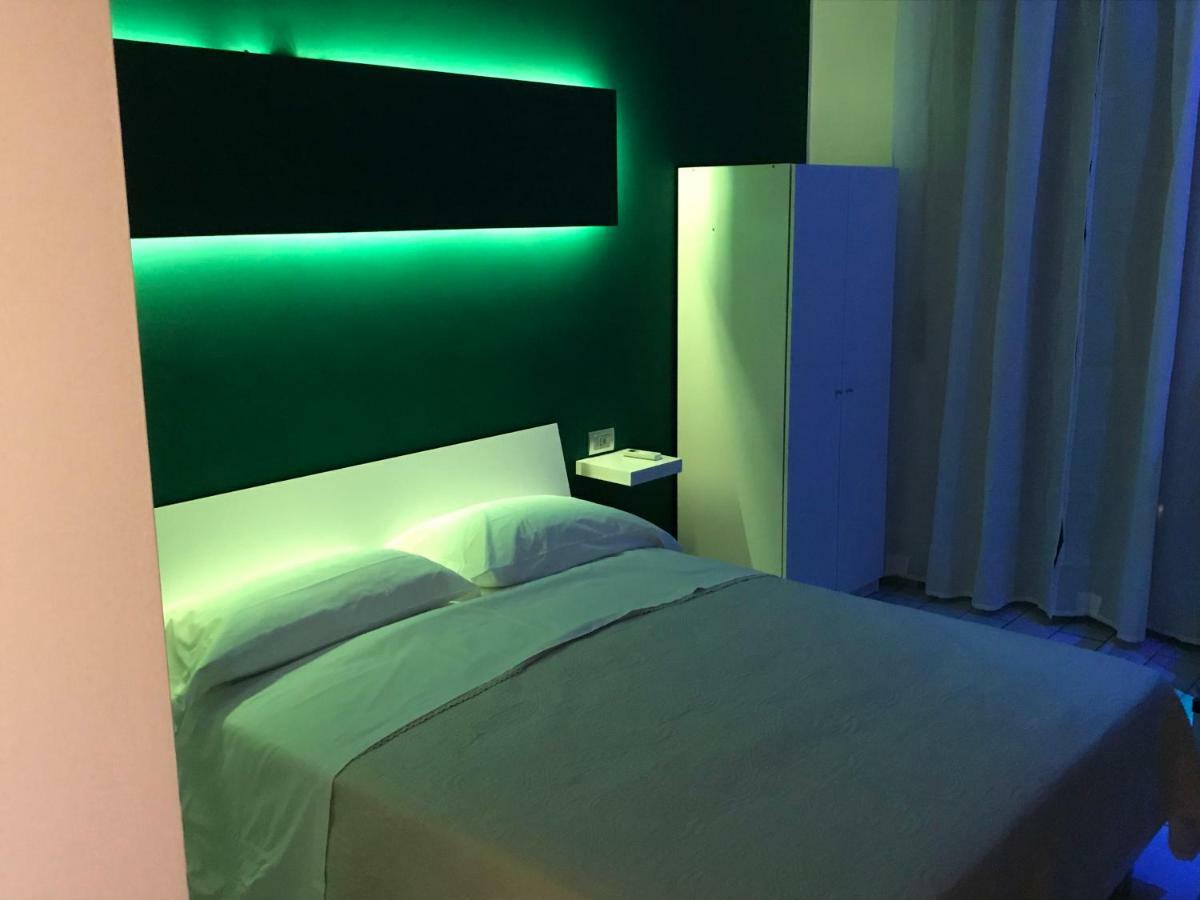 Fc Relais Bed and Breakfast Napoli Eksteriør billede
